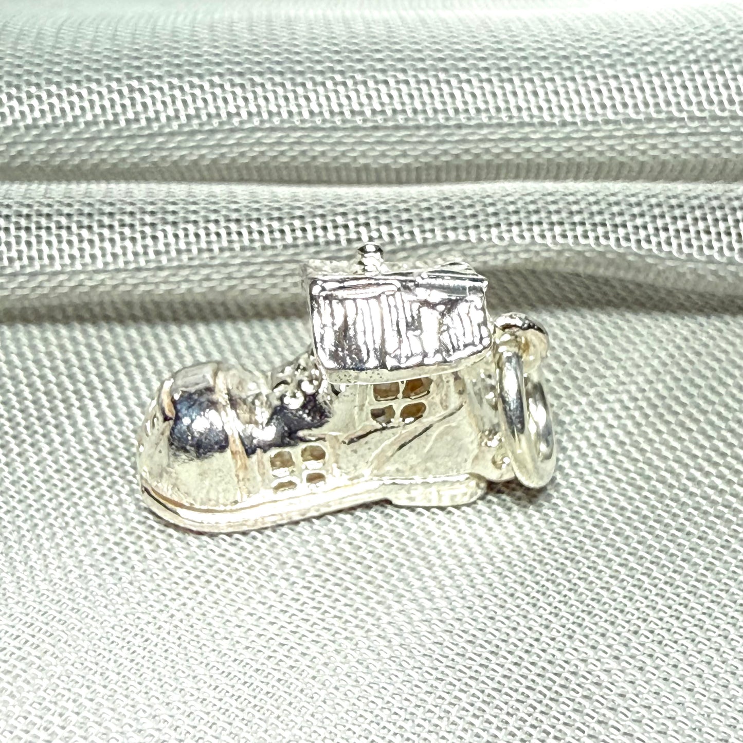 Sterling Silver Old Mother Hubbard Boot Solid Charm Small