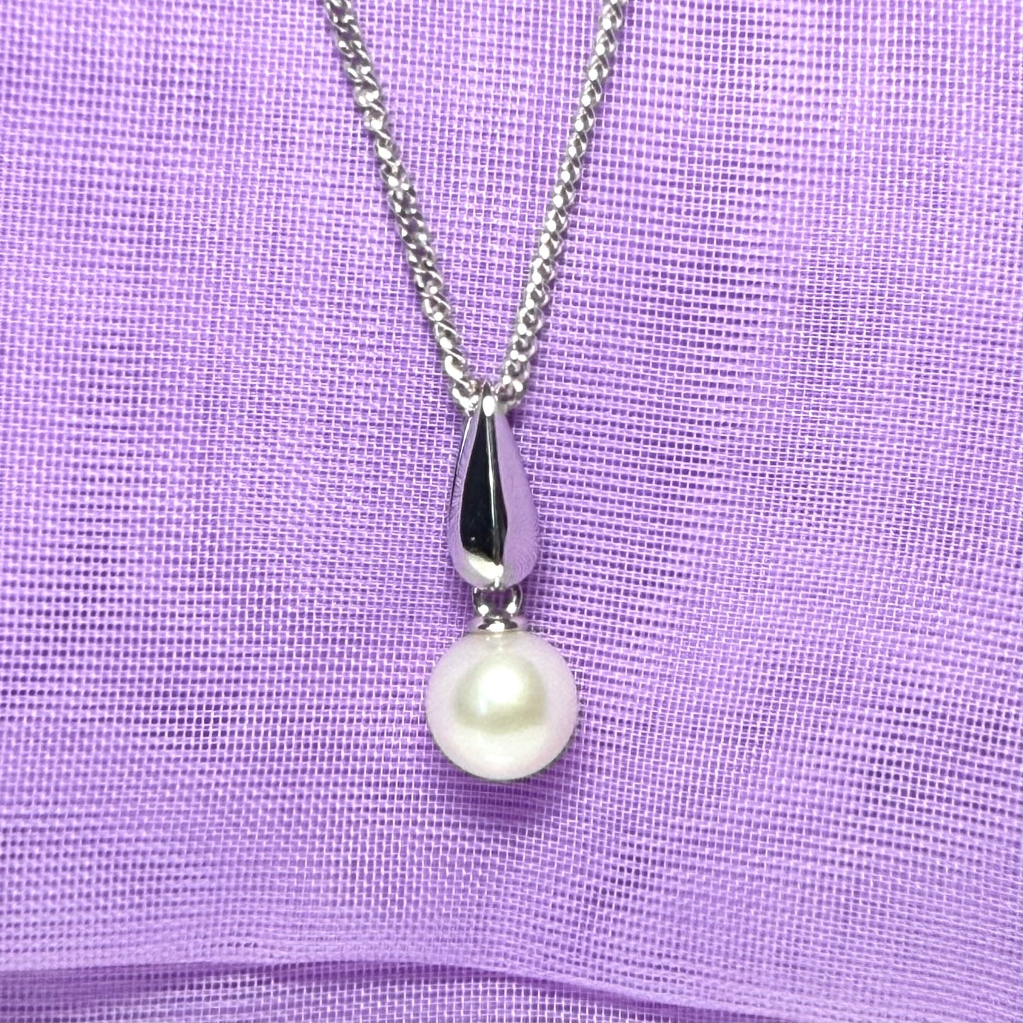 Real freshwater cultured pearl pendant white gold oval drop necklace