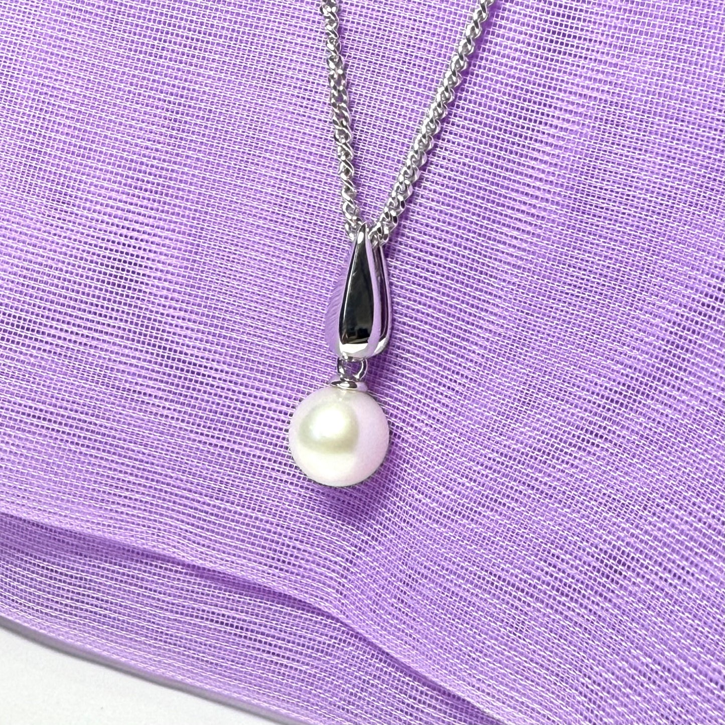 Real freshwater cultured pearl pendant white gold oval drop necklace