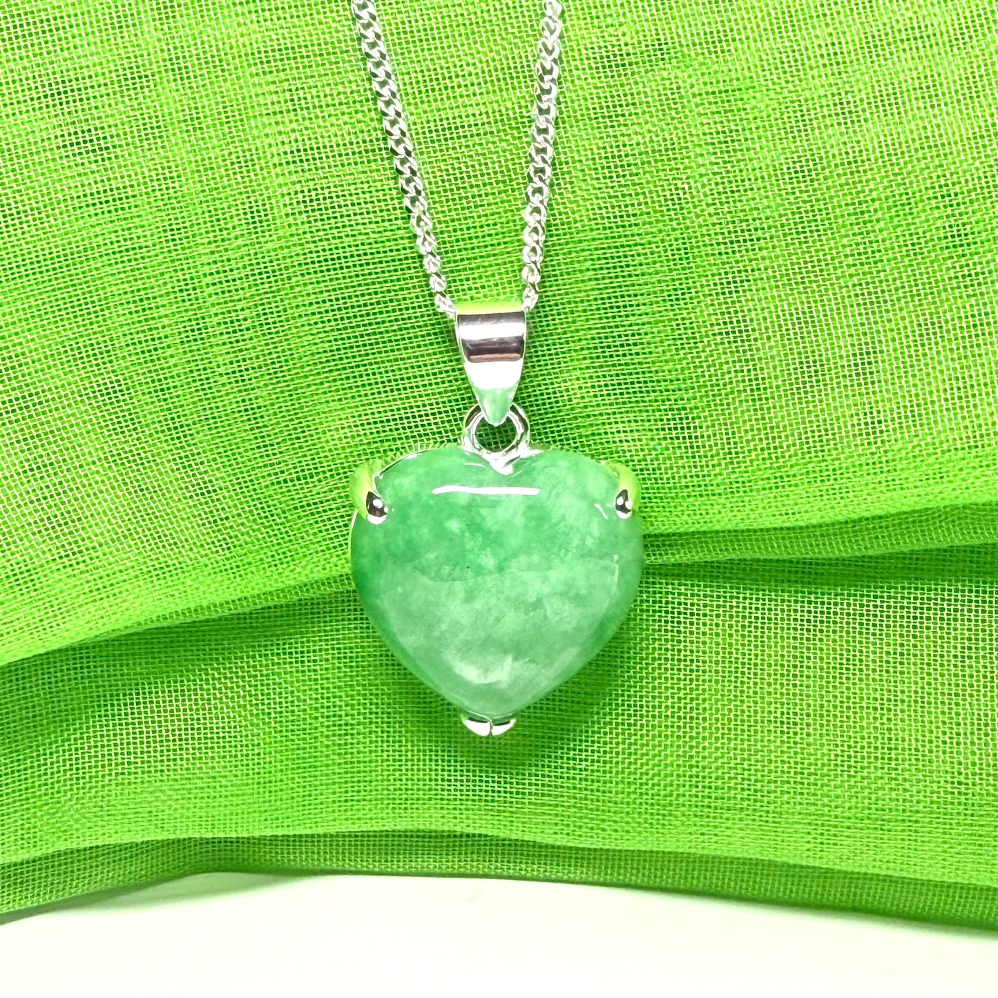 Real green jade necklace heart shaped sterling silver, a really stunning pendant