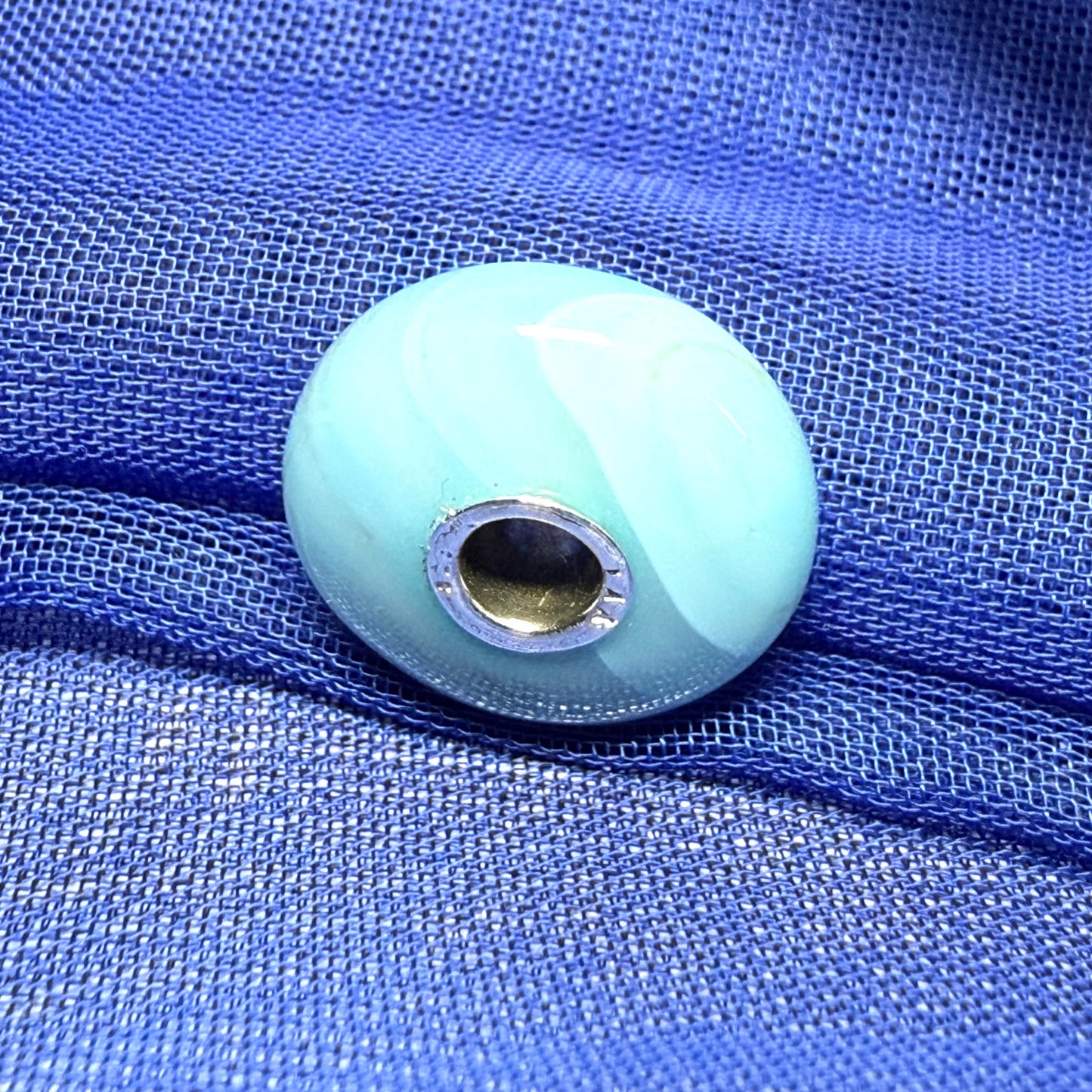 Light blue agate wavy Unique Trollbeads