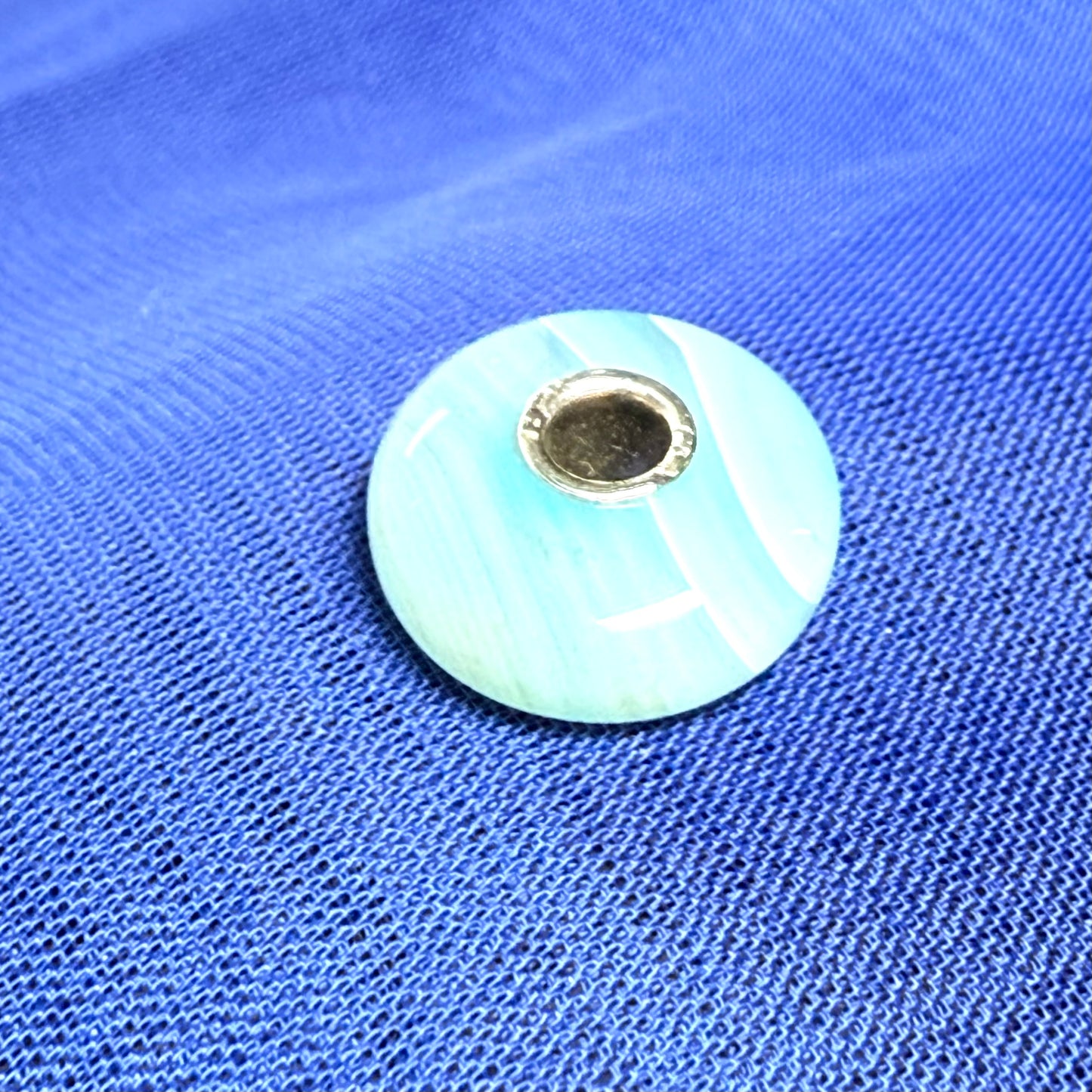 Light blue agate wavy Unique Trollbeads