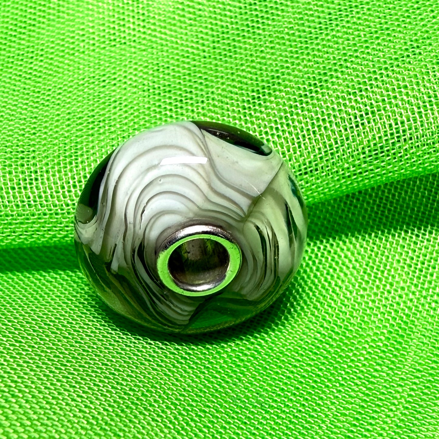 Grey clear swirl cream glass Unique Trollbeads