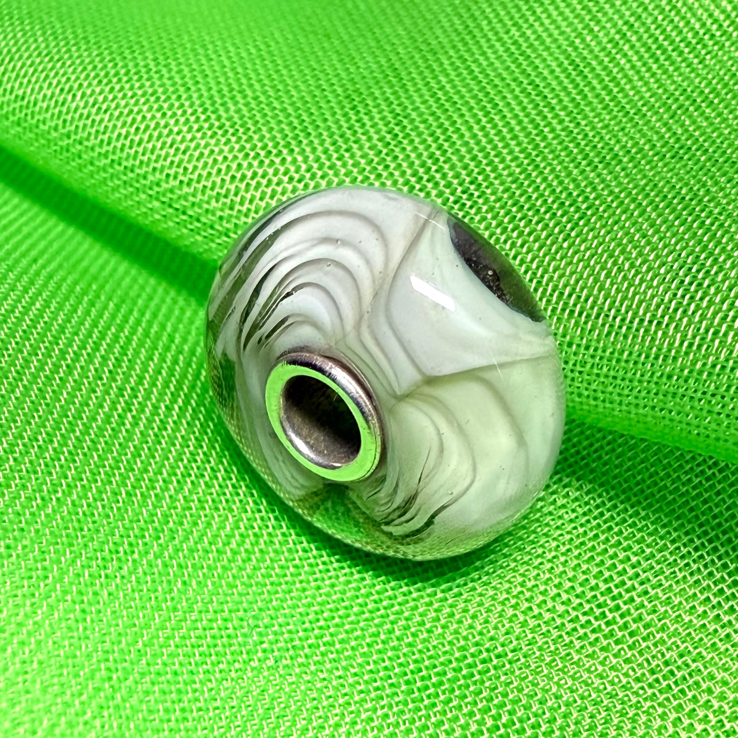 Grey clear swirl cream glass Unique Trollbeads