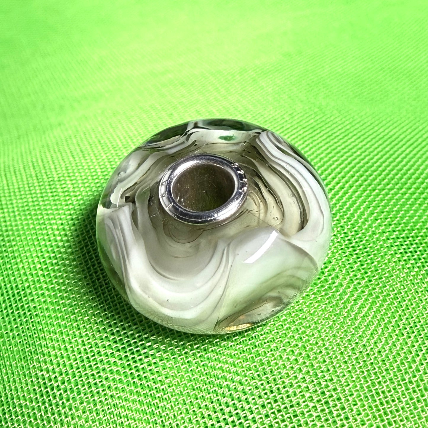 Grey clear swirl cream glass Unique Trollbeads