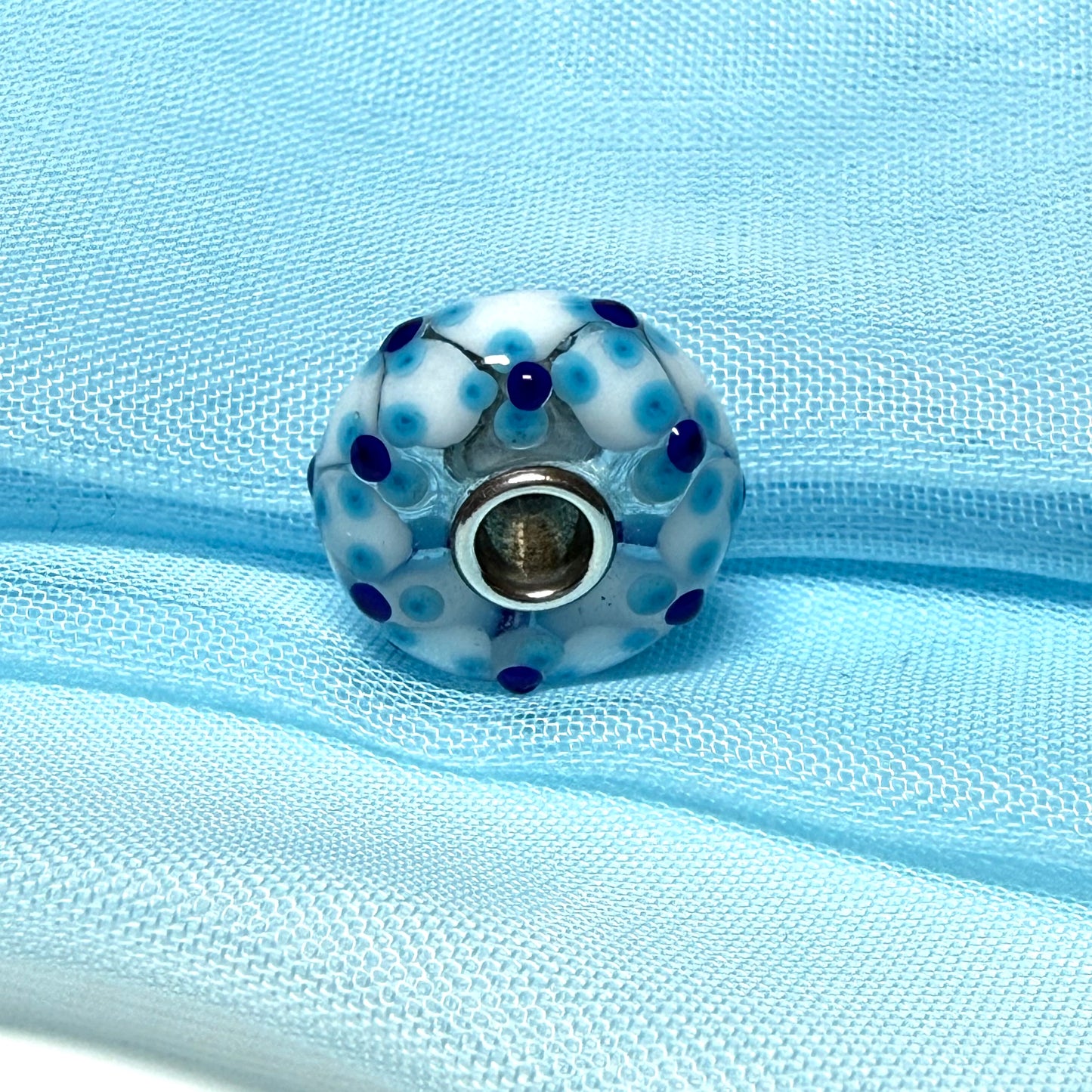 Blue and white Unique Trollbeads