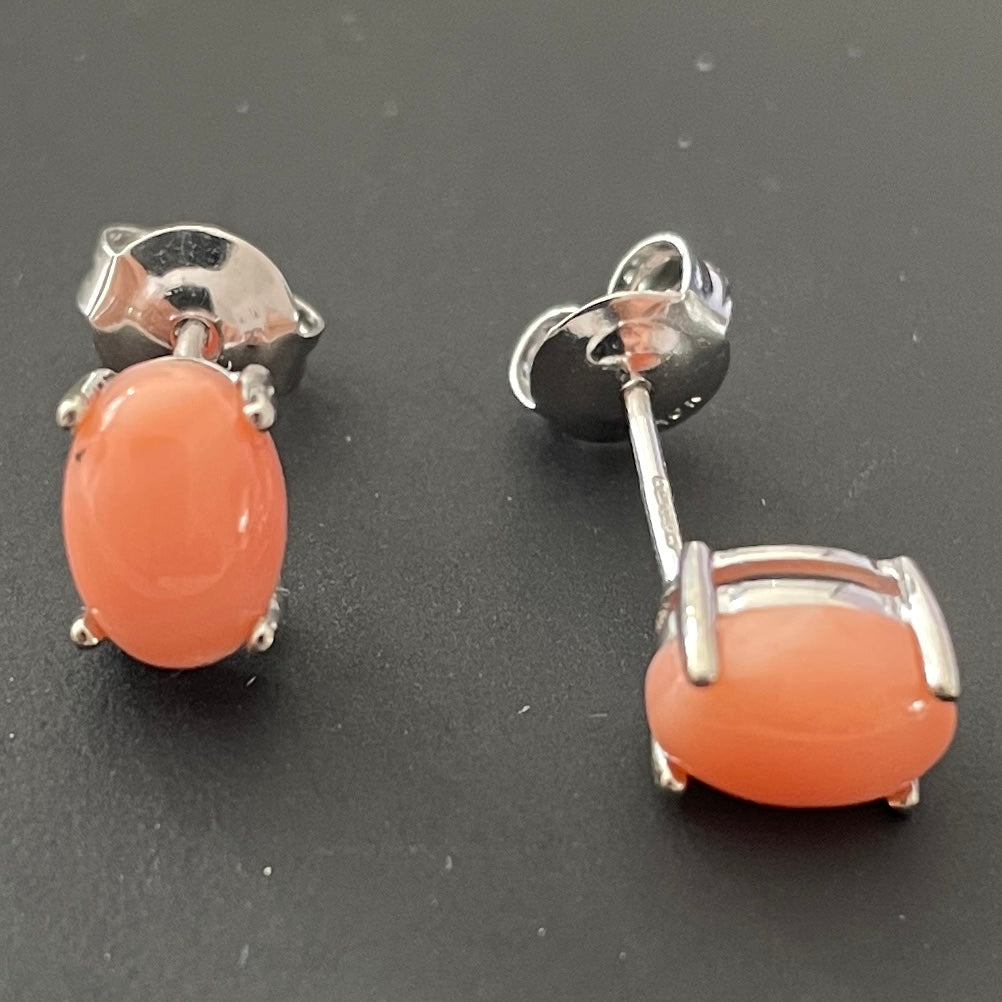 Real coral oval stud earrings white gold