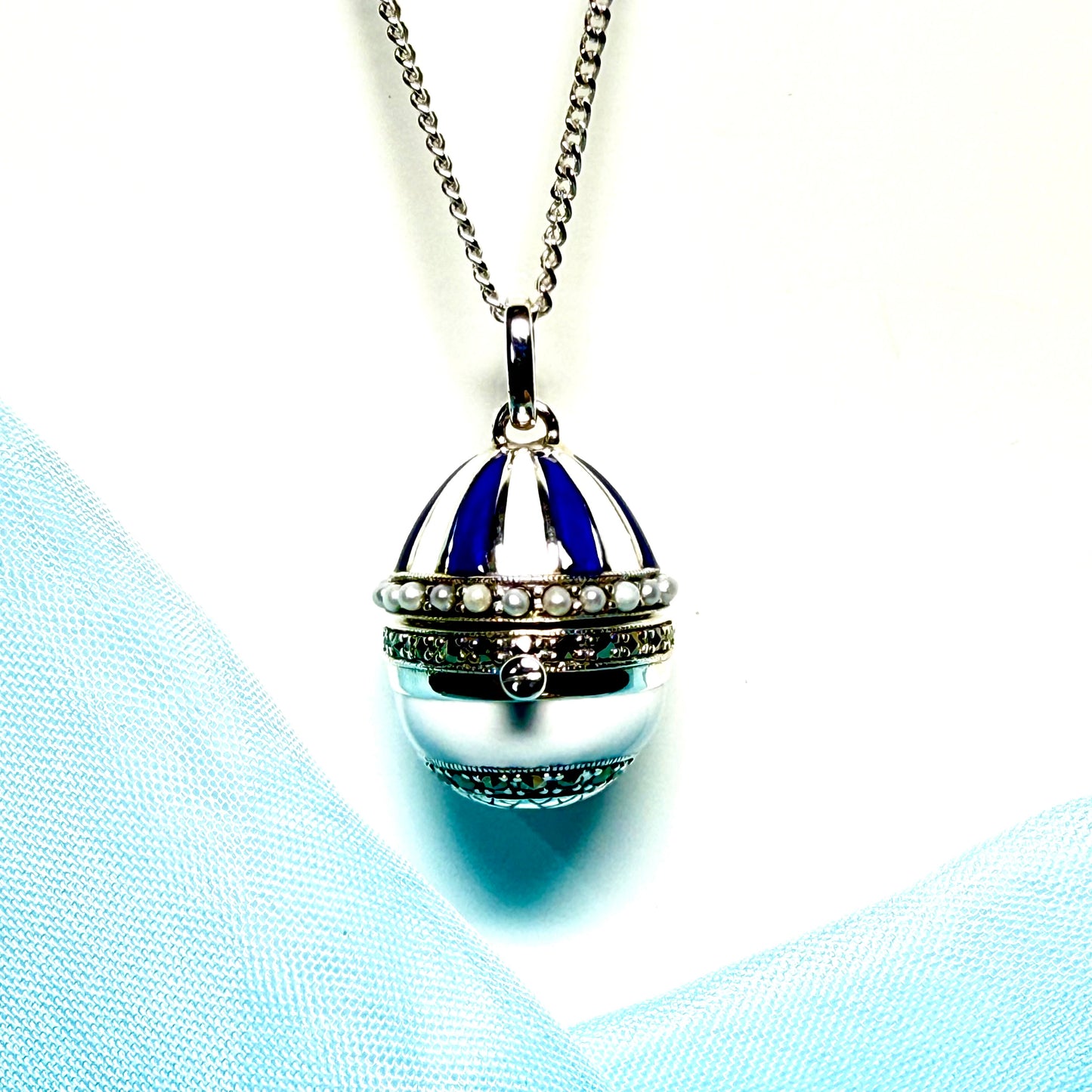 Sterling silver blue and white enamelled egg shaped opening pendant real freshwater pearls