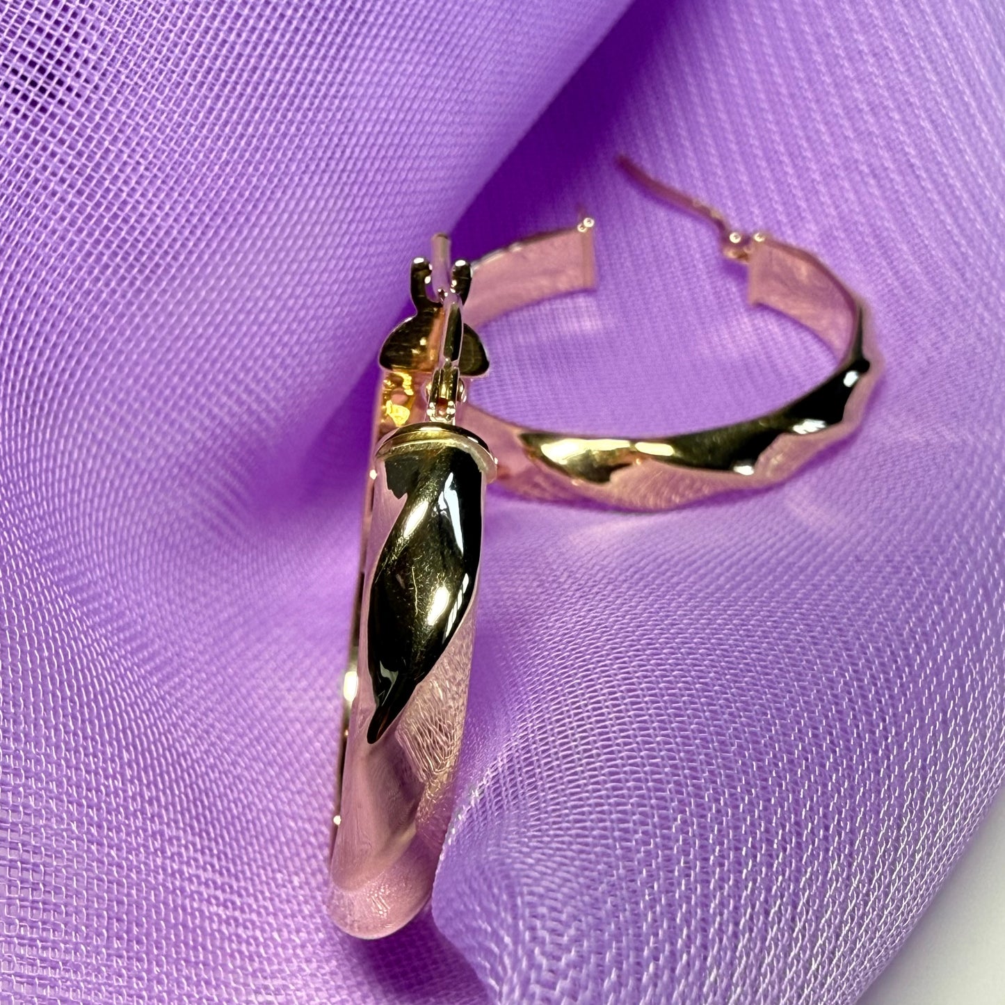 Yellow Gold Round Flat Twisted Hoop Earrings 23 mm