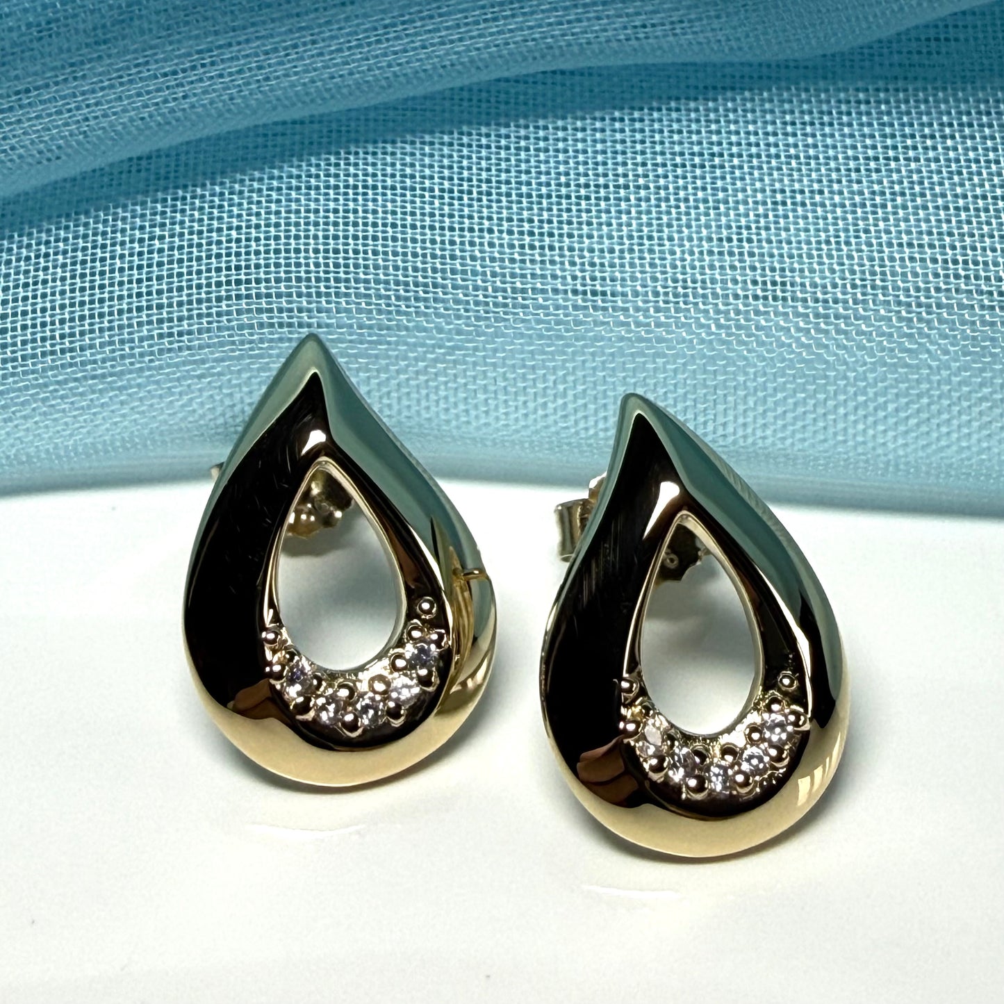 Teardrop shaped open stud earrings dropped cubic zirconia sterling silver gilt, gold plated