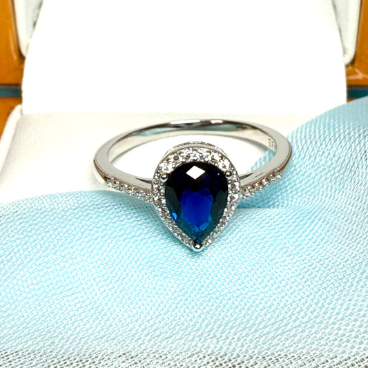 Ladies blue sterling silver cluster ring pear or teardrop shaped