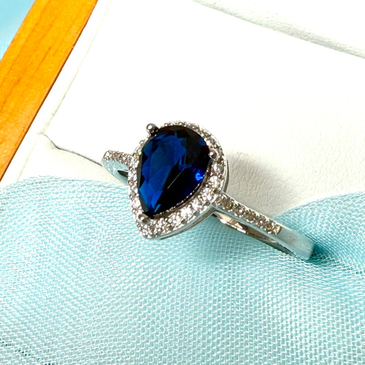 Ladies blue sterling silver cluster ring pear or teardrop shaped