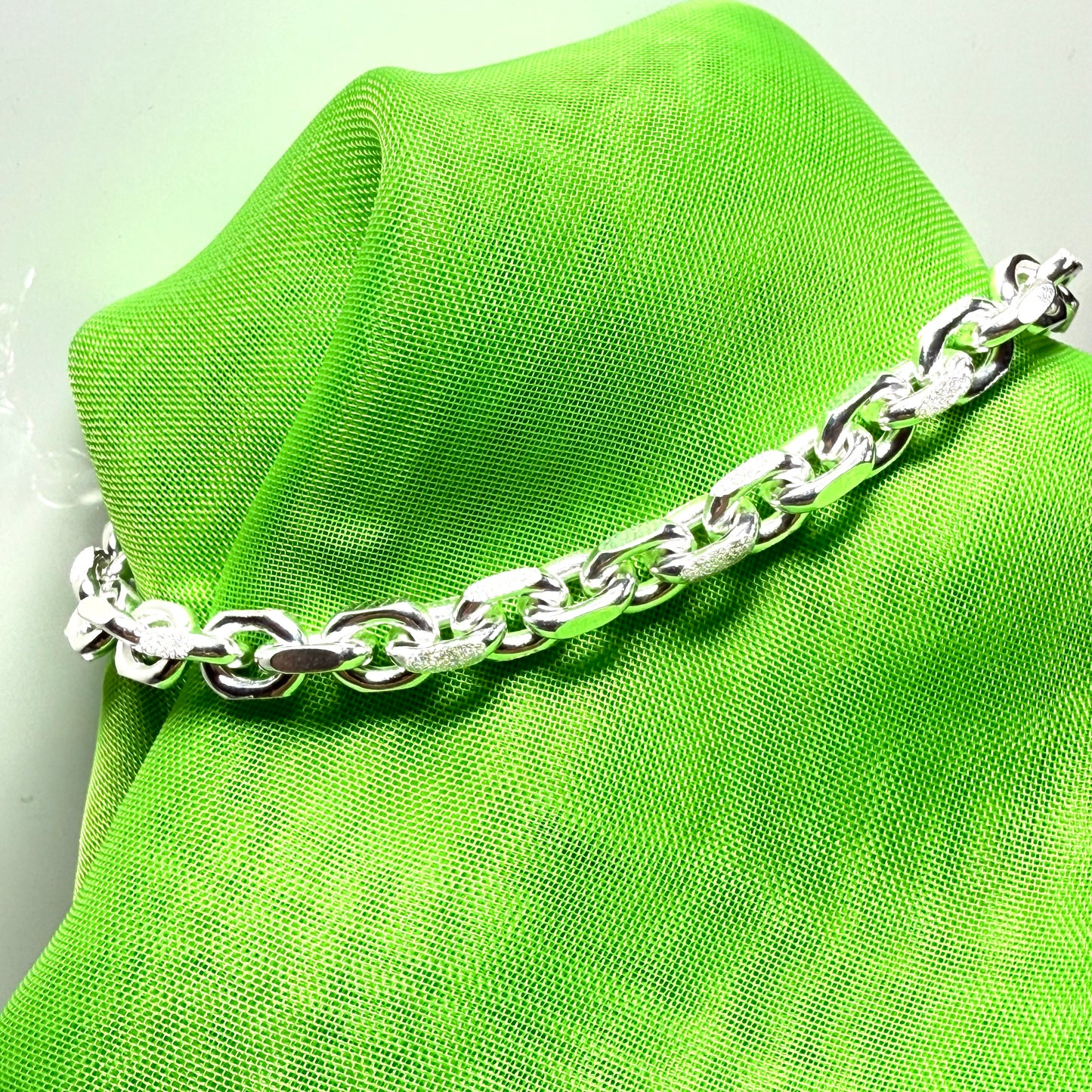 Ladies sterling silver solid heavy squared belcher bracelet