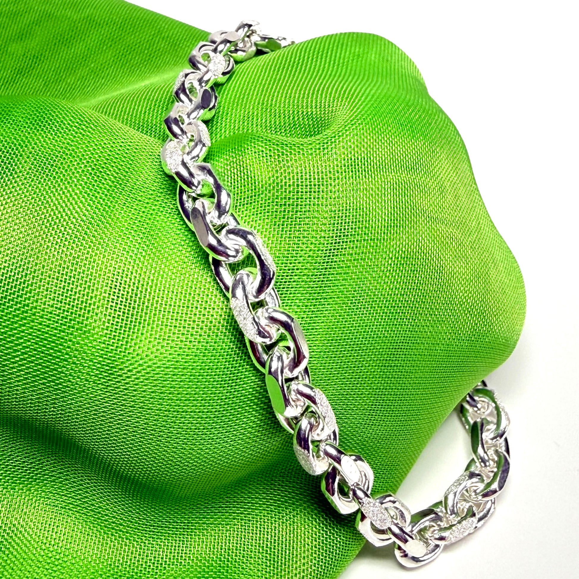 Ladies sterling silver solid heavy squared belcher bracelet