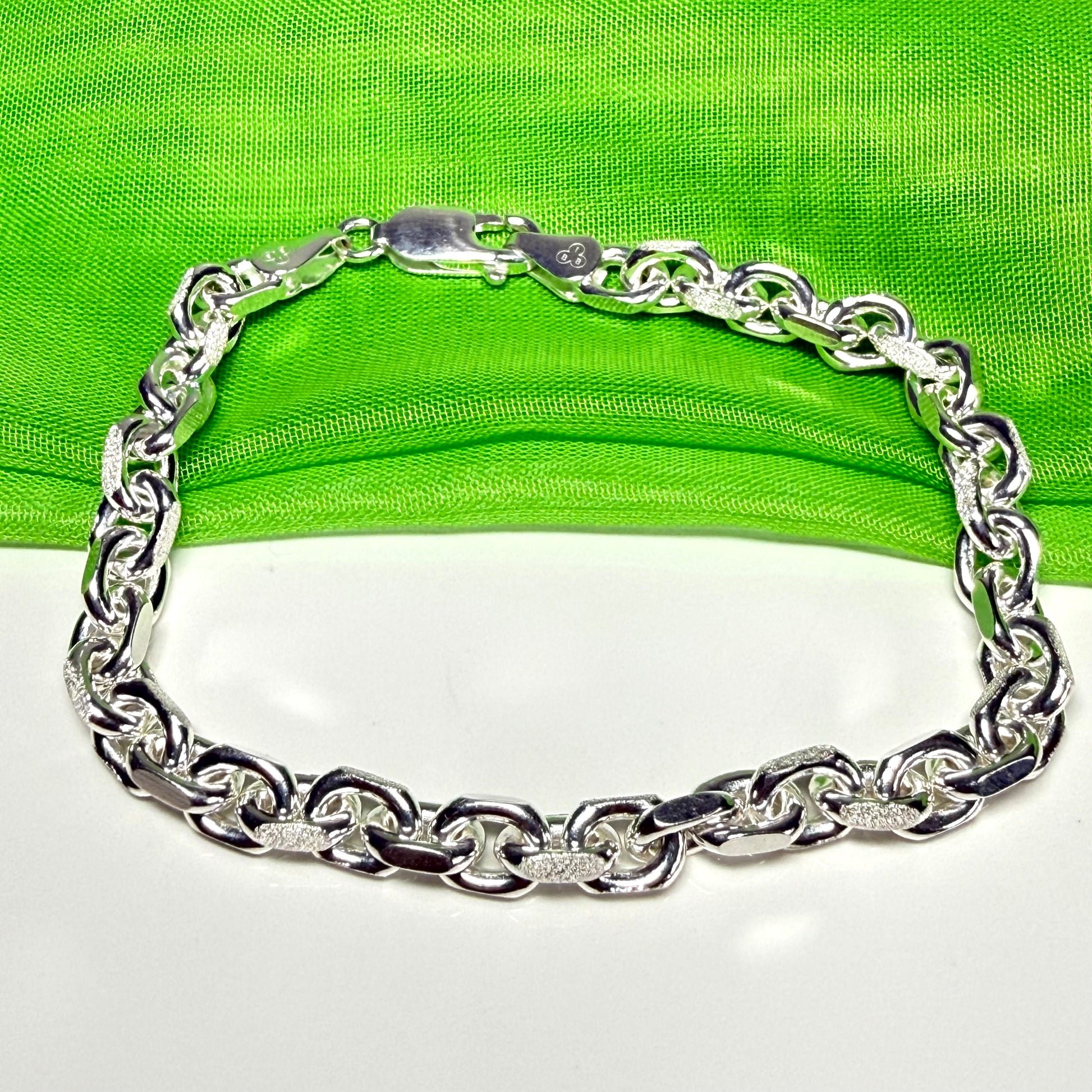 Ladies sterling silver solid heavy squared belcher bracelet