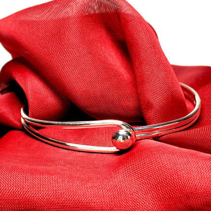 Ladies solid sterling silver ball bobble bangle