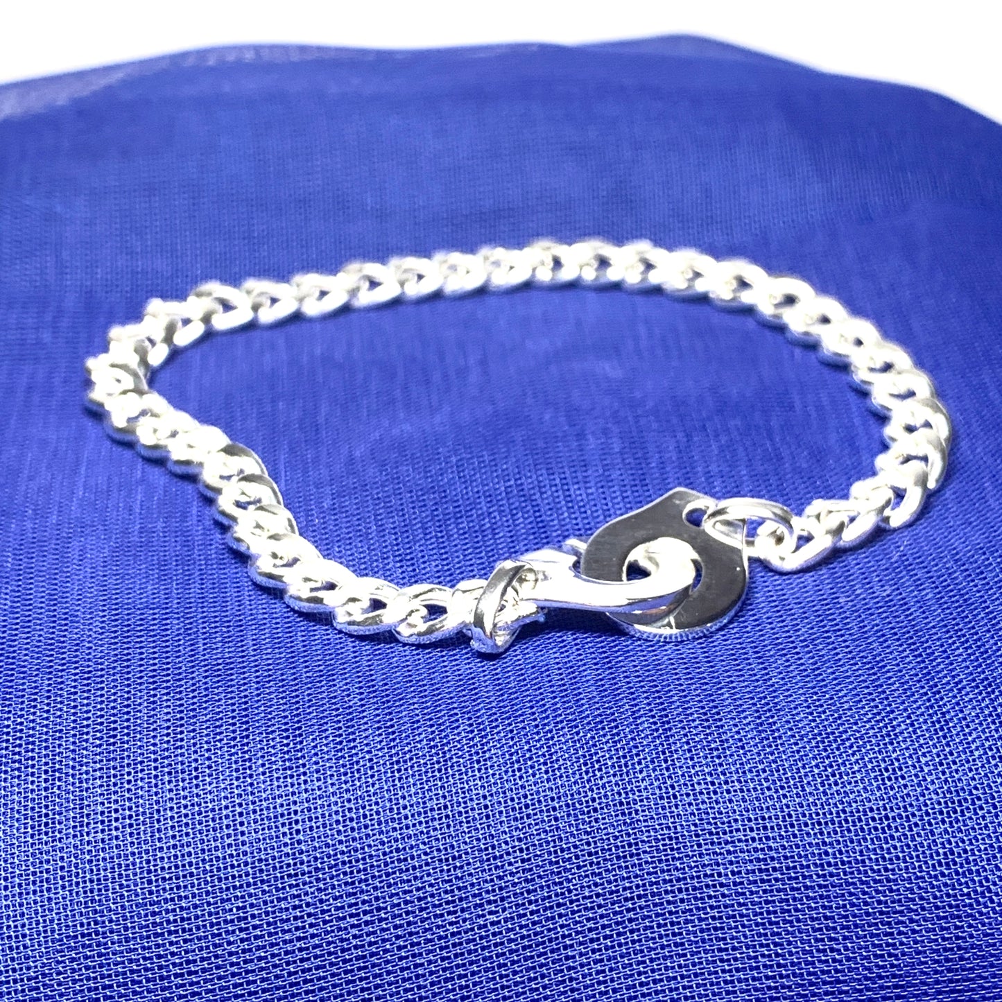 Ladies sterling silver curb link bracelet