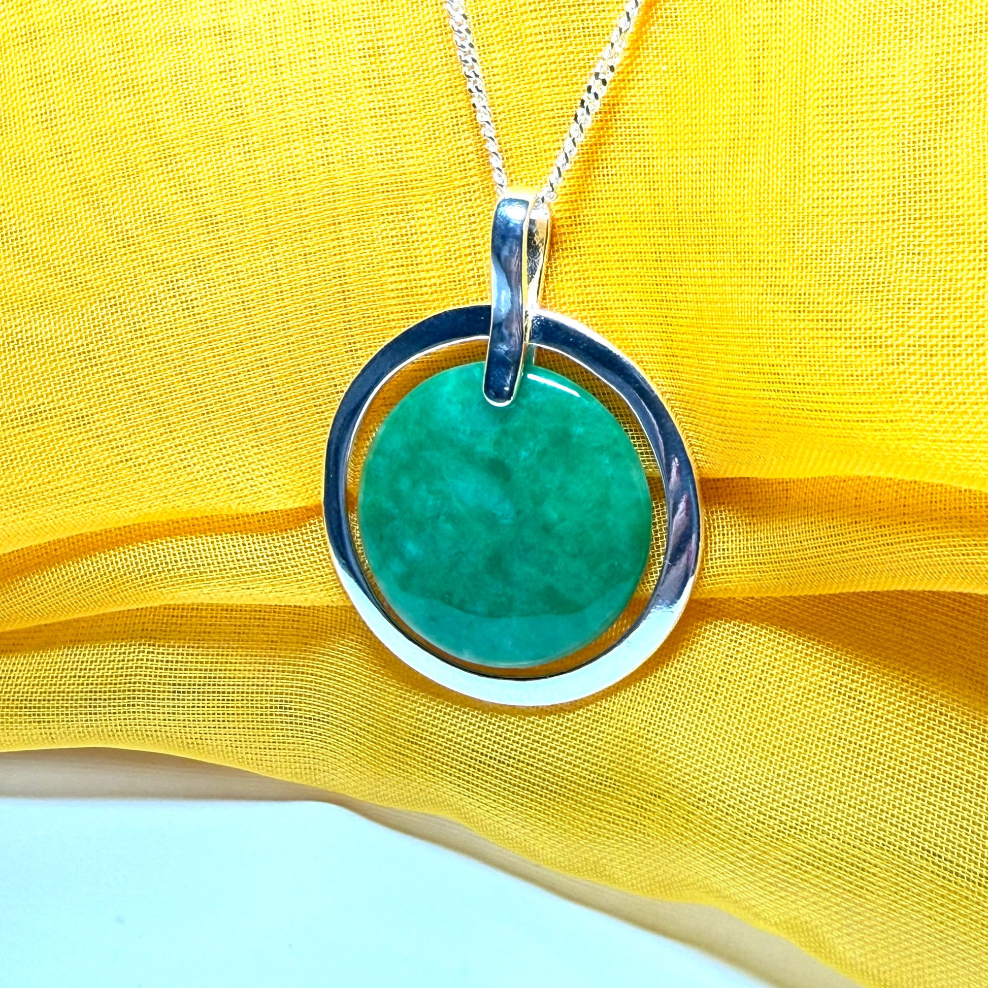 Large round halo necklace sterling silver circle shaped green real jade styled pendant, a timeless design to it with chain