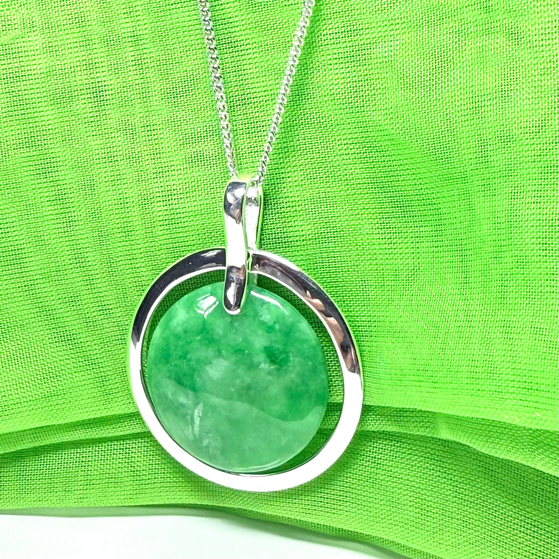 Large round shaped necklace sterling silver green real jade halo styled circle pendant, timeless and outstanding design