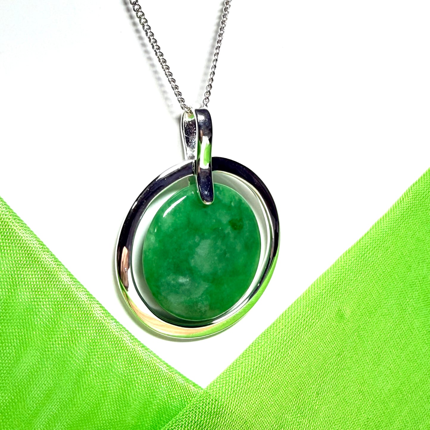 Large round shaped necklace sterling silver green real jade halo styled circle pendant, timeless and outstanding design