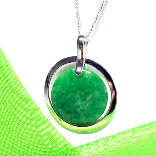 Large round shaped necklace sterling silver green real jade halo styled circle pendant, a really beautiful design