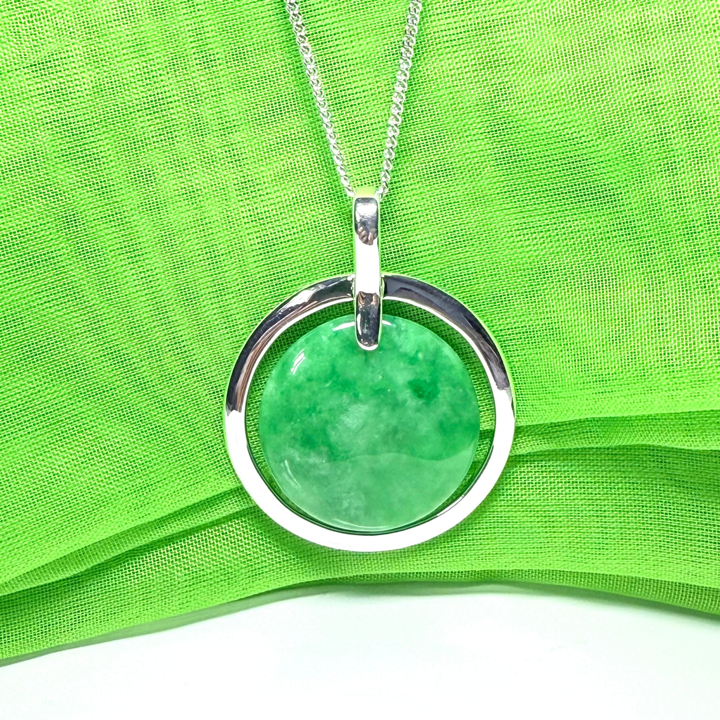 Large round shaped necklace sterling silver green real jade halo styled circle pendant, timeless and outstanding design