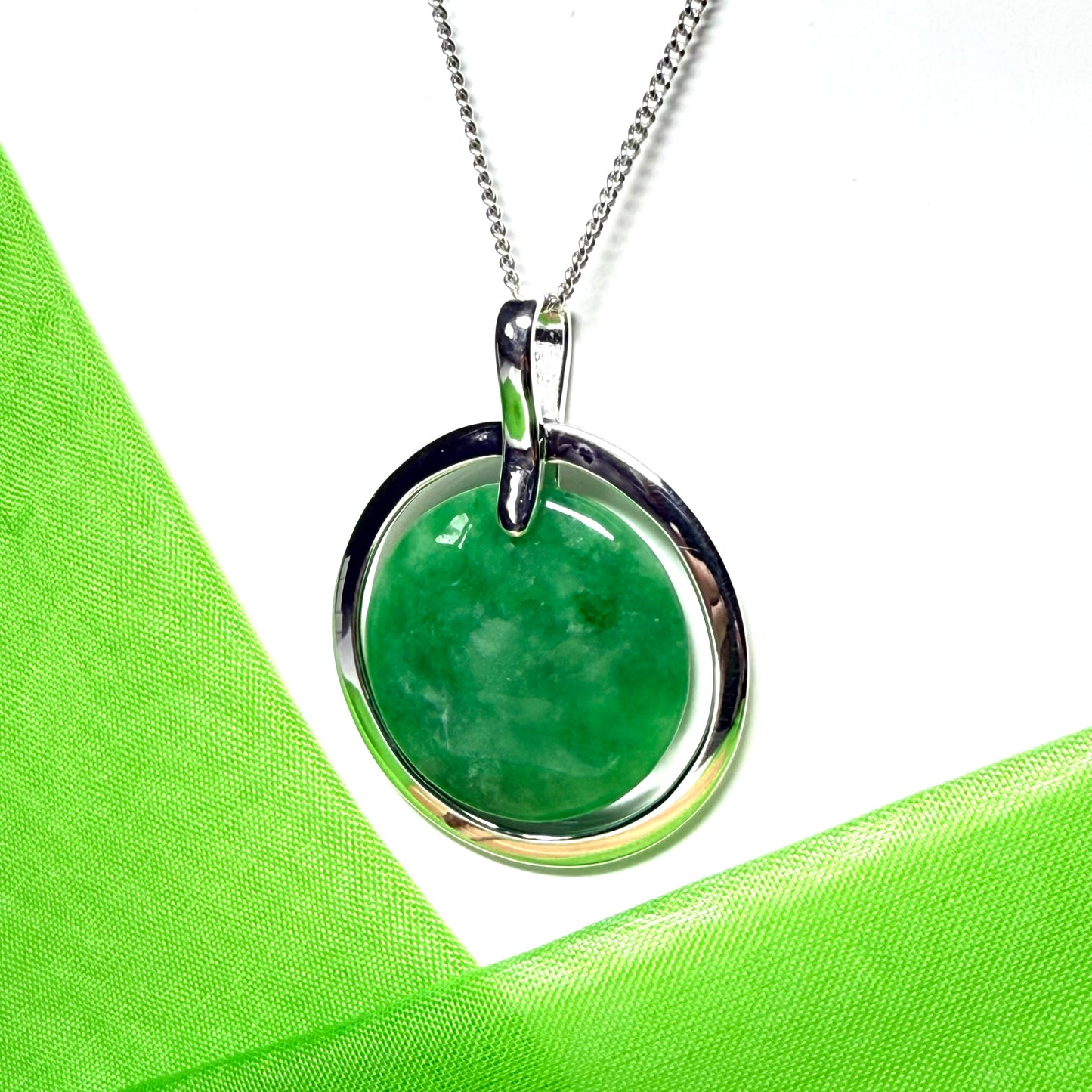Large round shaped necklace sterling silver green real jade halo styled circle pendant, timeless and outstanding design