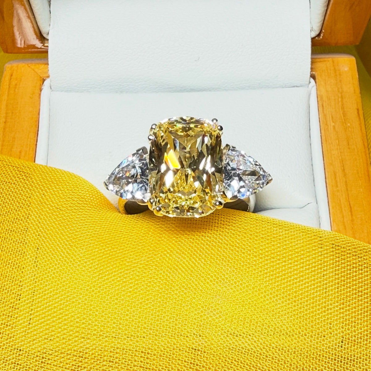 Large yellow lemon coloured cocktail ring