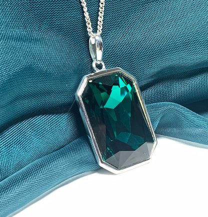 Large emerald green crystal octagonal necklace