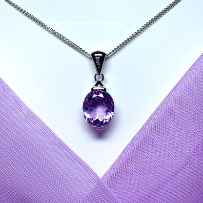 Large oval shaped purple amethyst white gold necklace