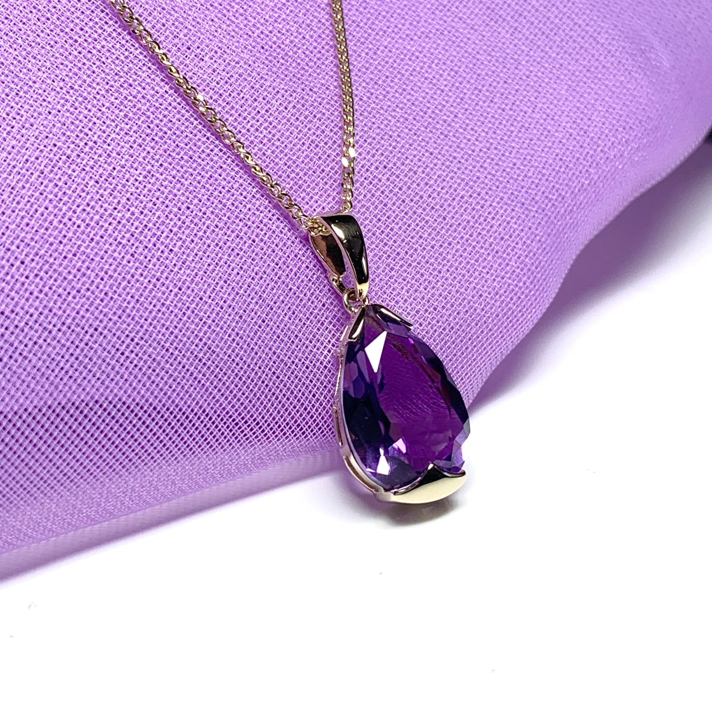Large pear shaped purple amethyst yellow gold necklace Pendant