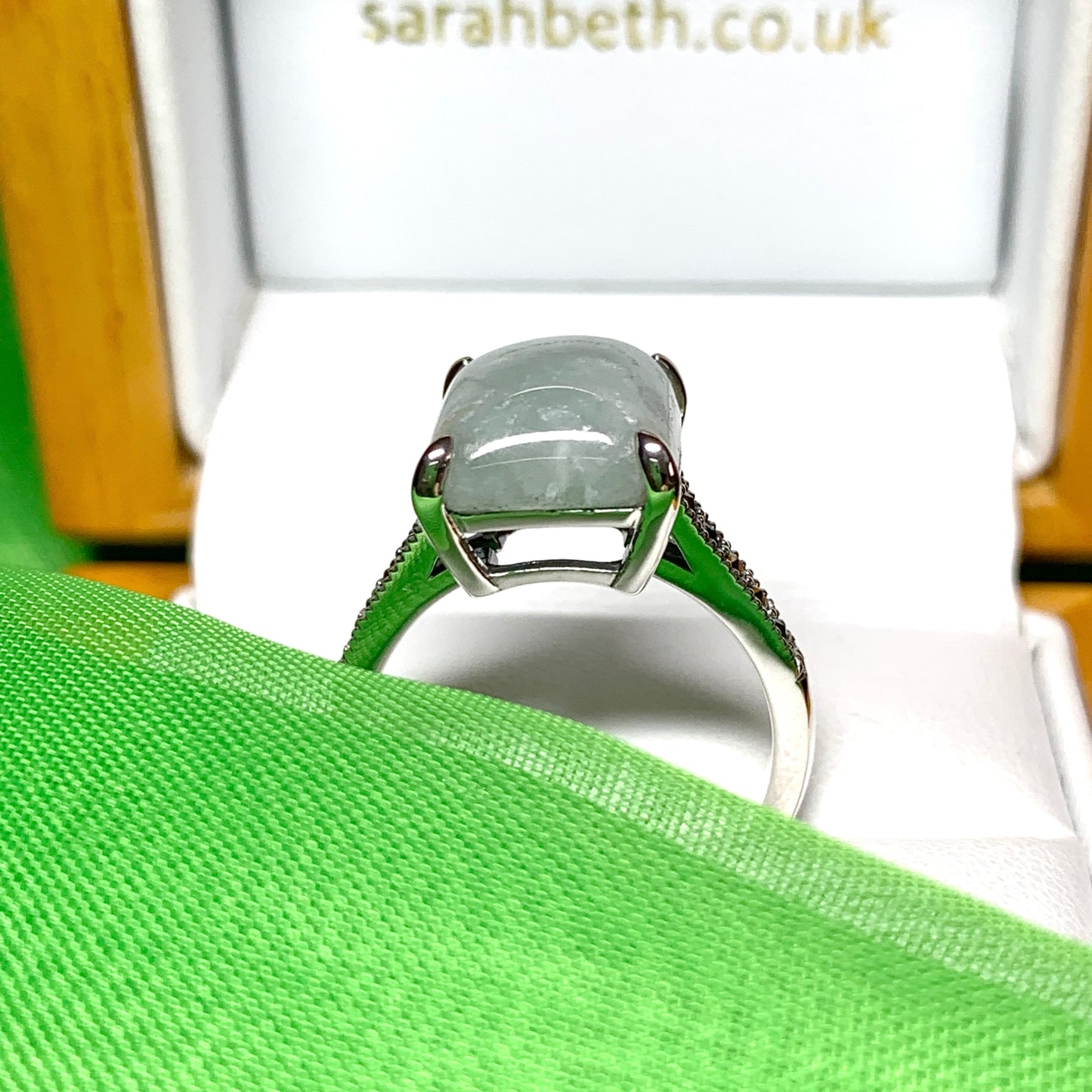 Light green jade and marcasite square shaped sterling silver ring