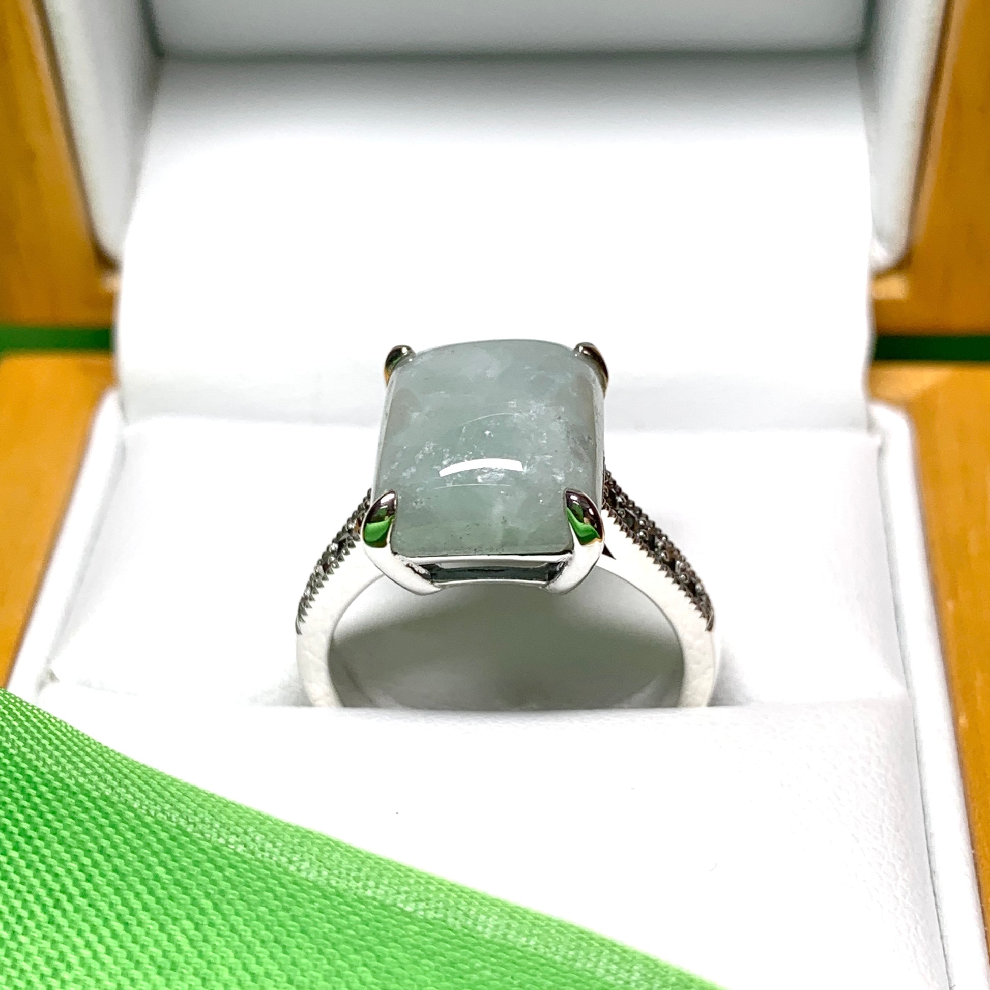 Light green jade and marcasite square shaped sterling silver ring