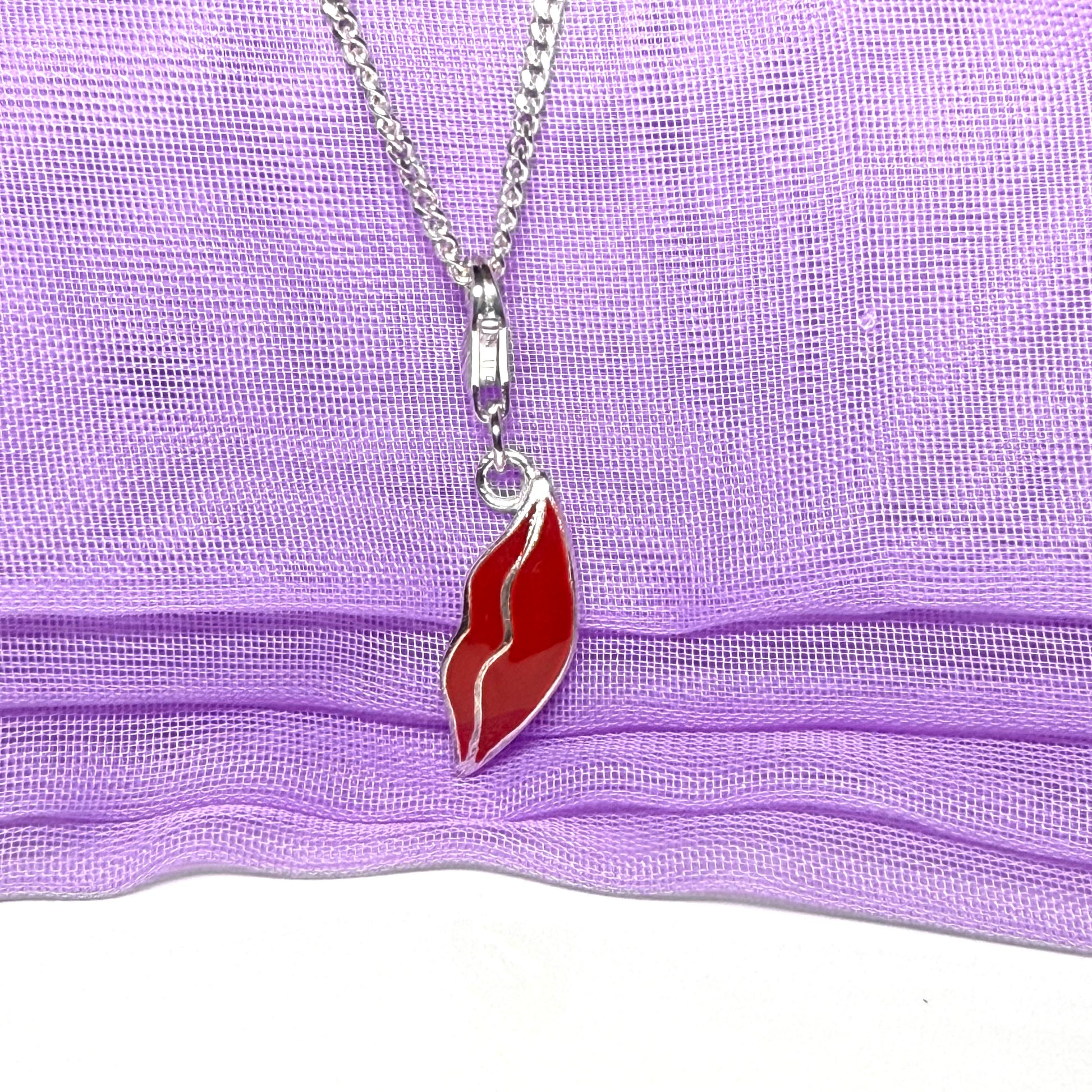 Lush lips sterling silver necklace