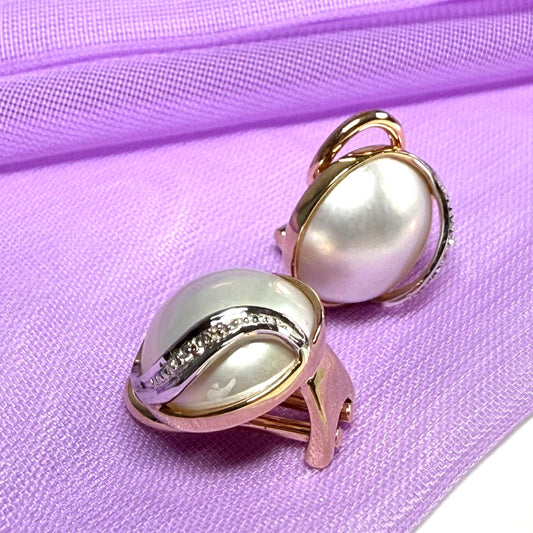  Mabe Pearl And Diamond Round Clip On Stud Earrings 14 mm Yellow Gold