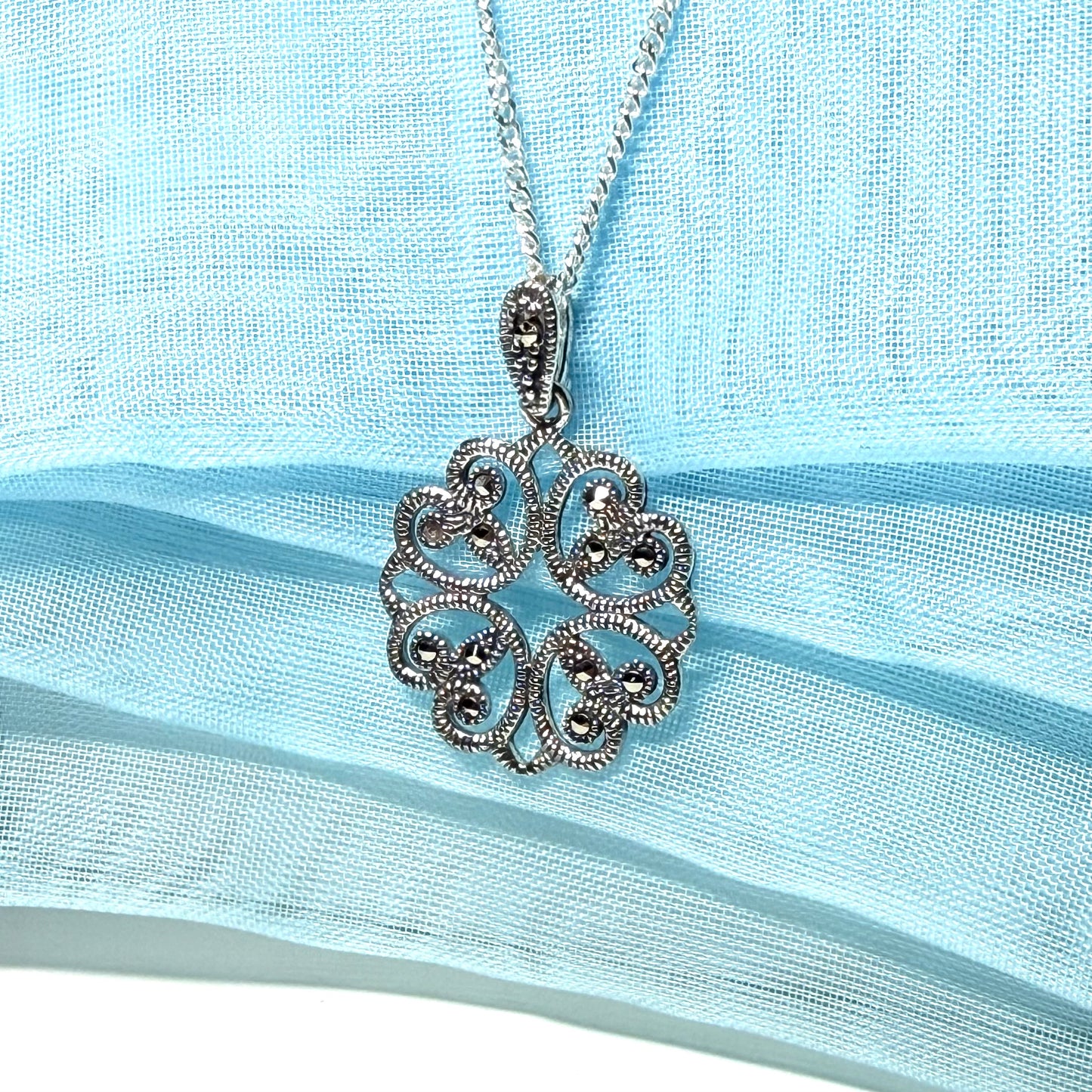 Marcasite necklace round shaped sterling silver