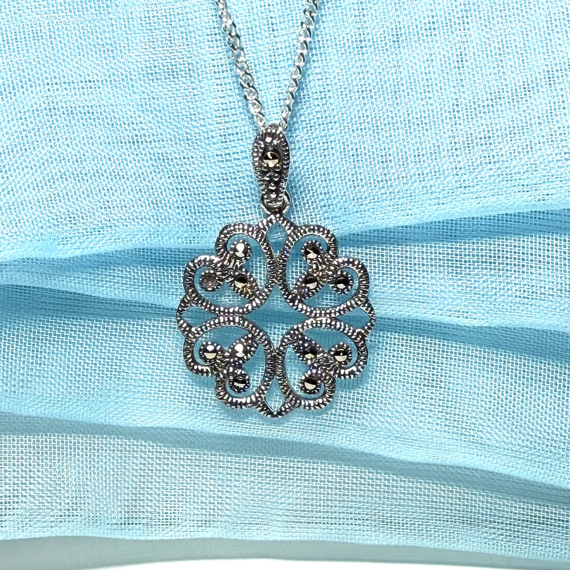 Marcasite necklace round shaped sterling silver