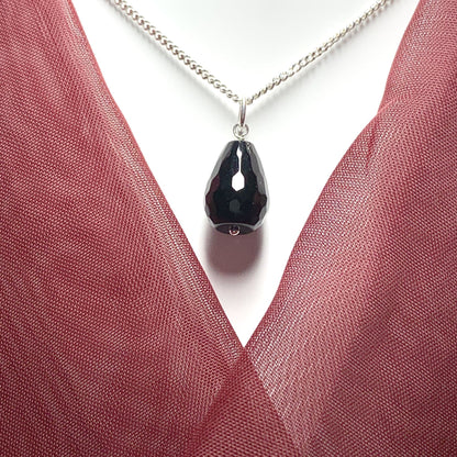 Medium tear drop silver pear shaped onyx necklace pendent