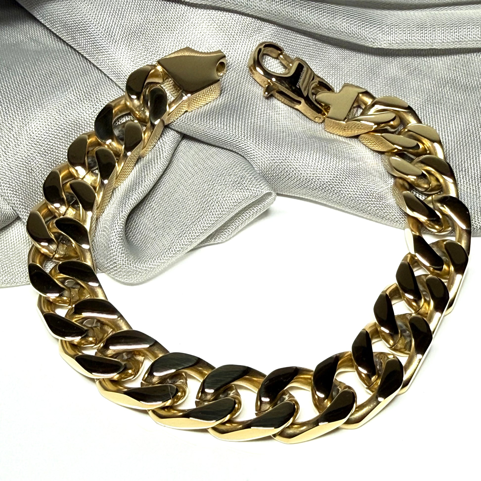 Men's heavy gold plated 8.5 inch curb bracelet