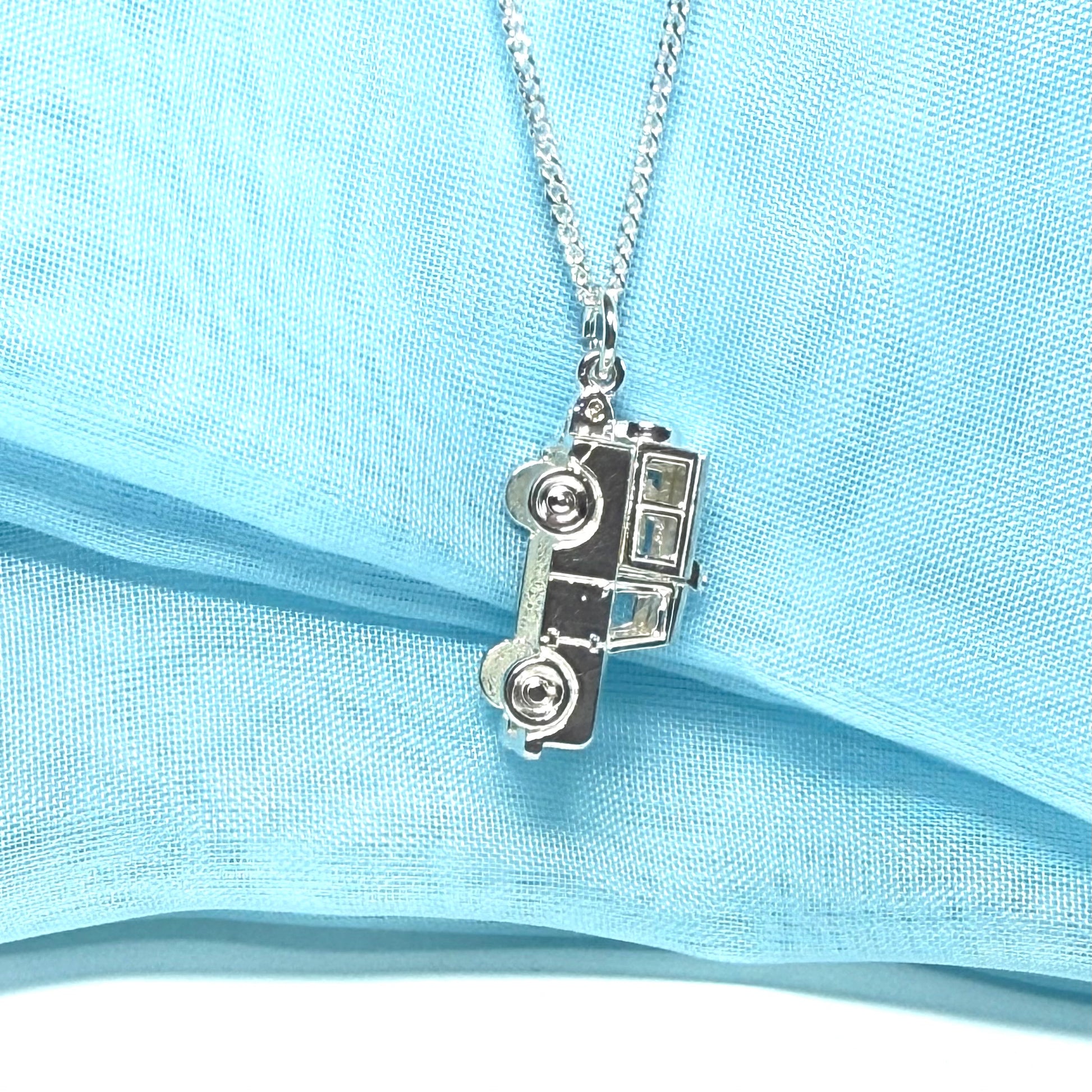 Men’s necklace Land Rover solid sterling silver including chain