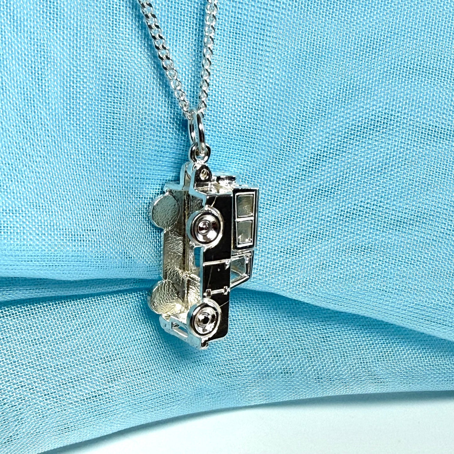 Men’s necklace Land Rover solid sterling silver including chain