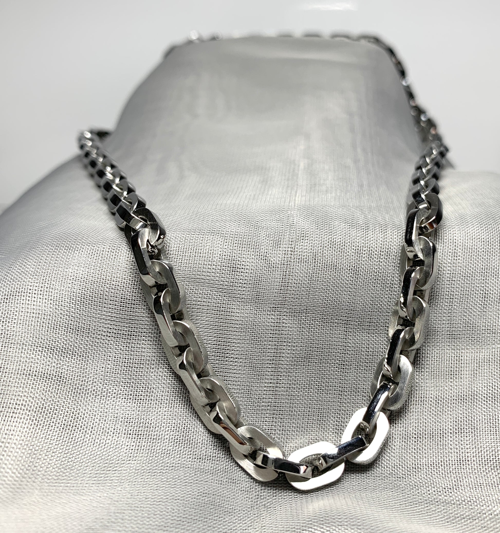 Men's necklace oval paper link chain link solid stainless steel heavyweight chain