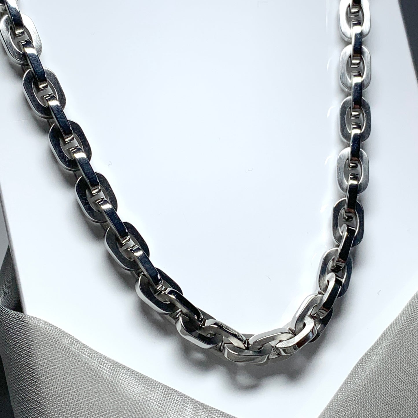 Men's necklace oval paper link chain link solid stainless steel heavyweight chain