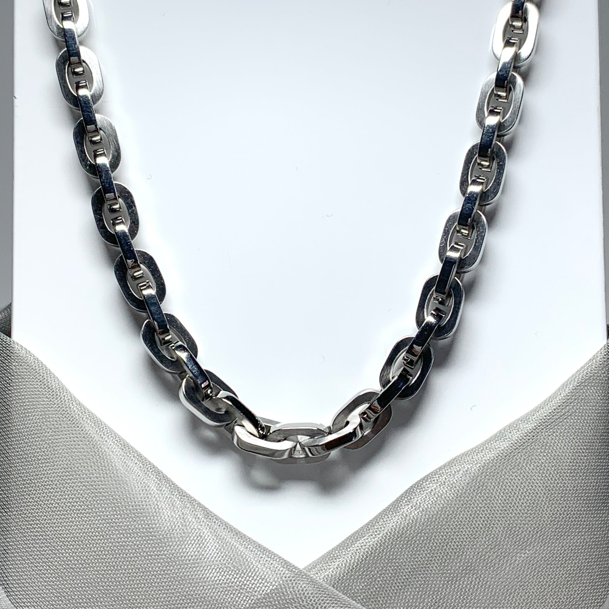 Men's necklace oval paper link chain link solid stainless steel heavyweight chain