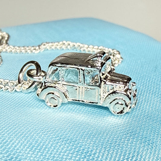Men’s necklace London Taxi solid sterling silver including chain
