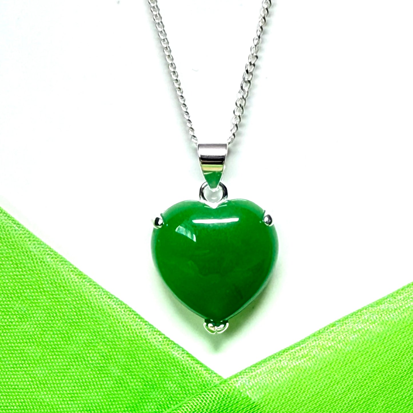 Necklace heart shape sterling silver heart real green jade stone, an outstanding and timeless designed pendant with chain