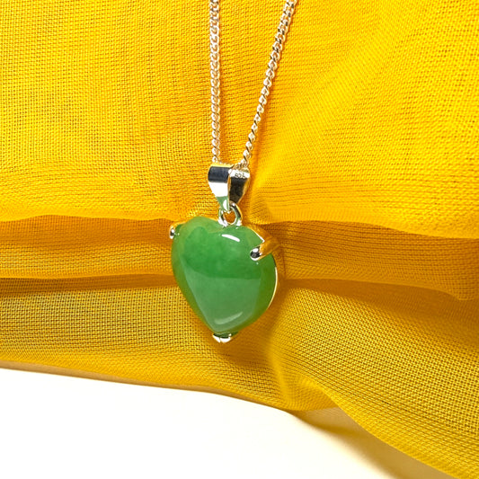 Necklace heart shape sterling silver real green jade stone, a stunning pendant
