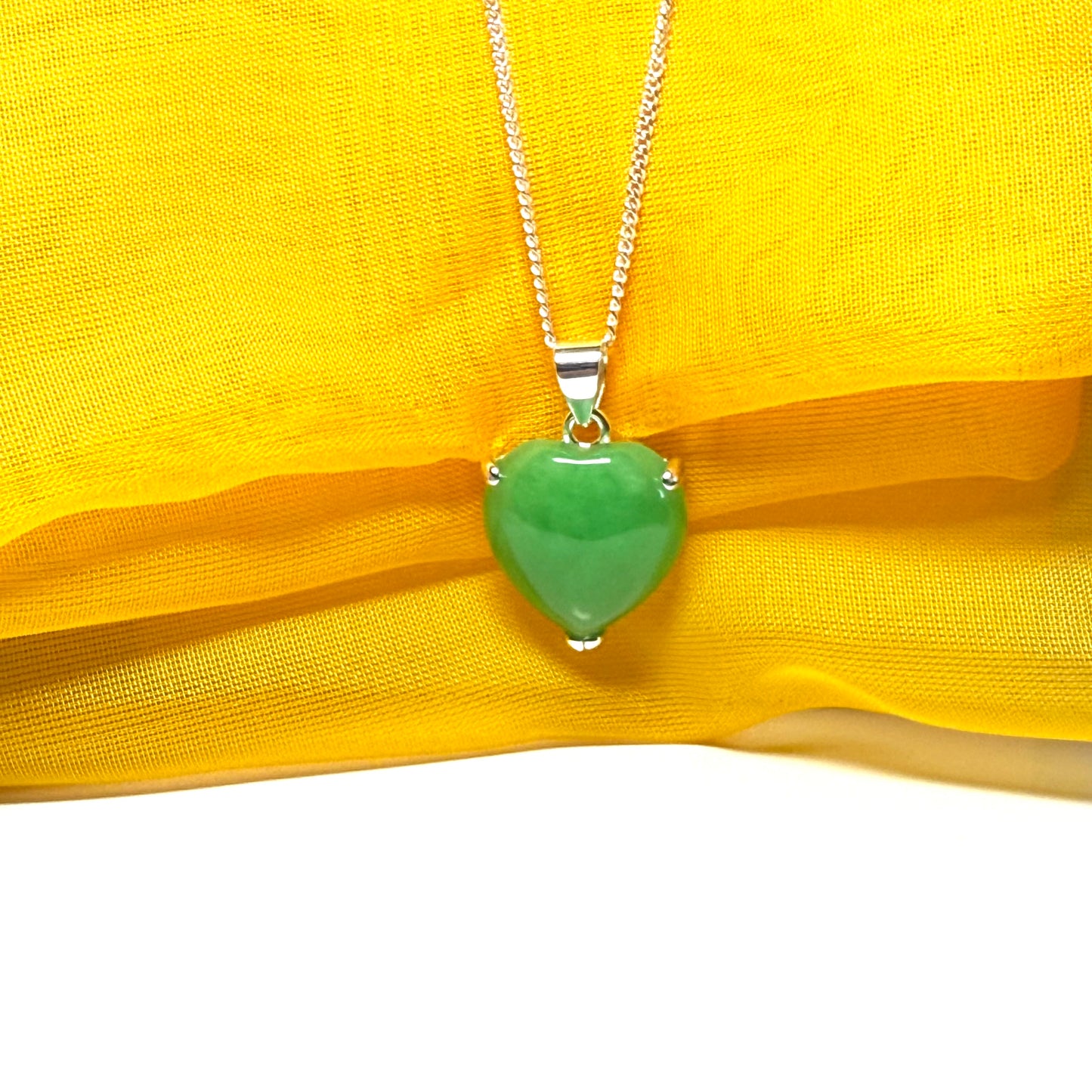 Necklace heart shape sterling silver real green jade stone, a stunning pendant
