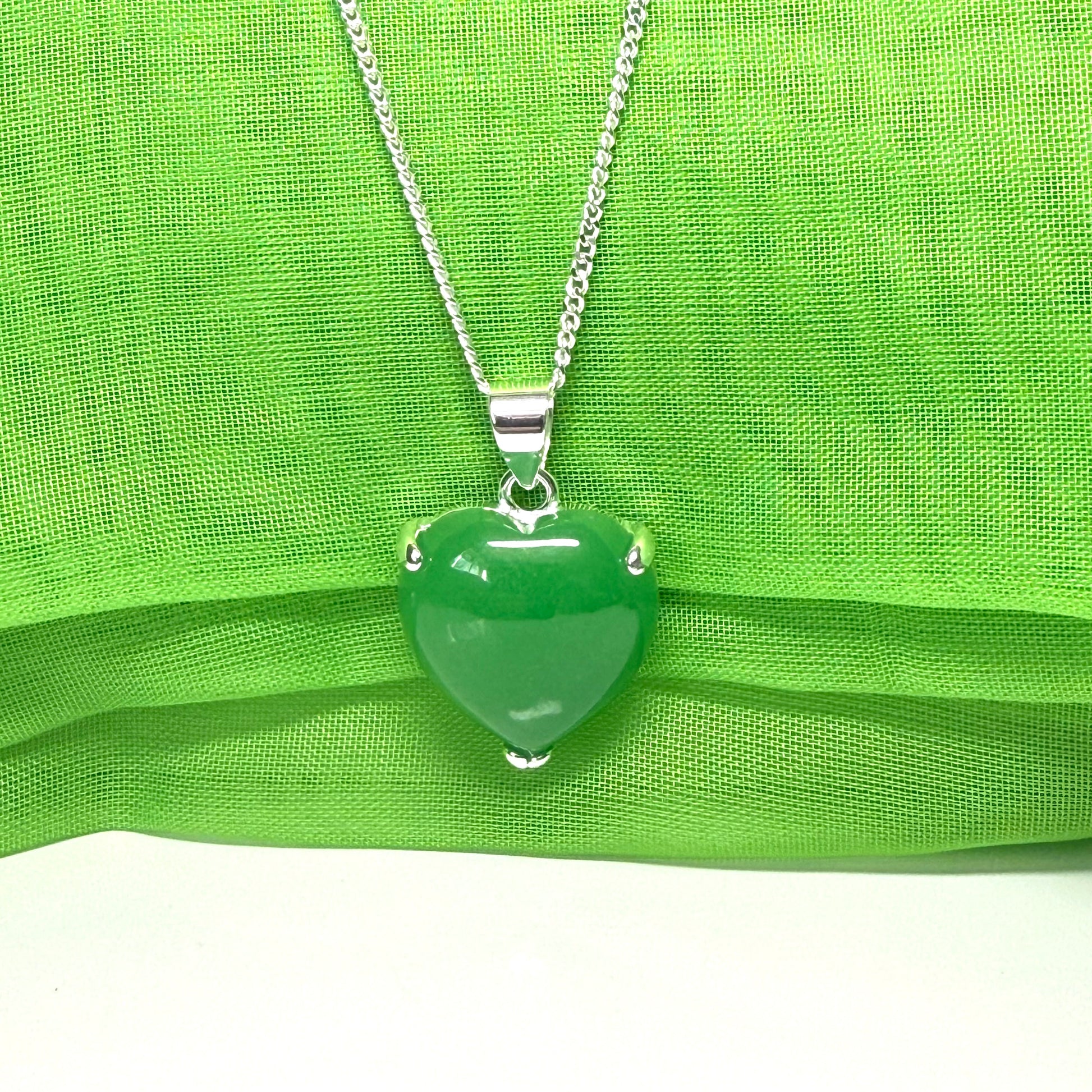 Necklace heart shape sterling silver heart real green jade stone, an outstanding and timeless designed pendant with chain