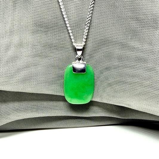 Necklace pendant having real green jade sterling silver cushion shape, stunning
